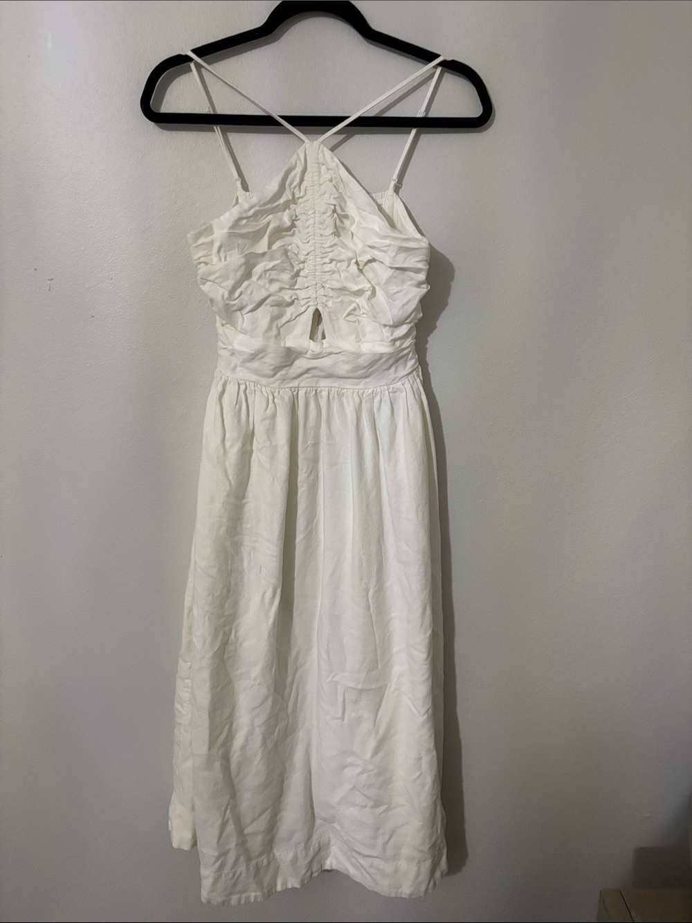 Open-Back White Midi Dress with Ruched Bodice